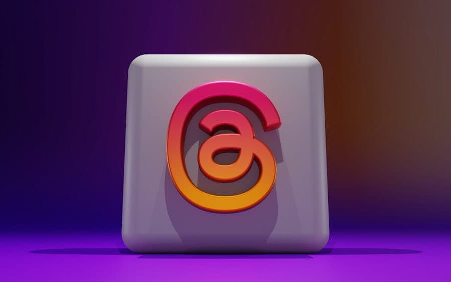 E‑E‑A‑T for Services Sites: Turn Authors Into Trust Signals 2 Photo author bio badge